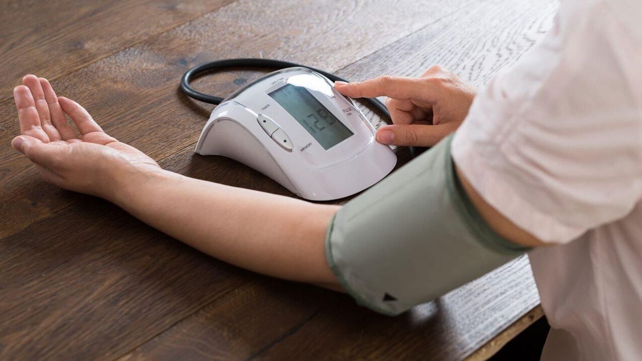 Visok tlak pred jemanjem Cardiform